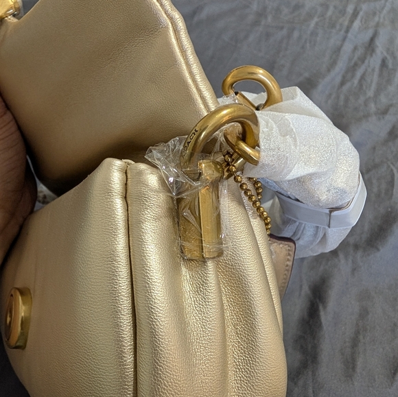 Coach Soft Pillow Tabby Shoulder Bag 18 Metallic Gold - Picture 4 of 8